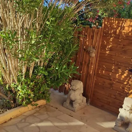 Tres Beau 35 M2 Entre Et Foret Grand Jardin Et Douche Tropicale * La Seyne-sur-Mer